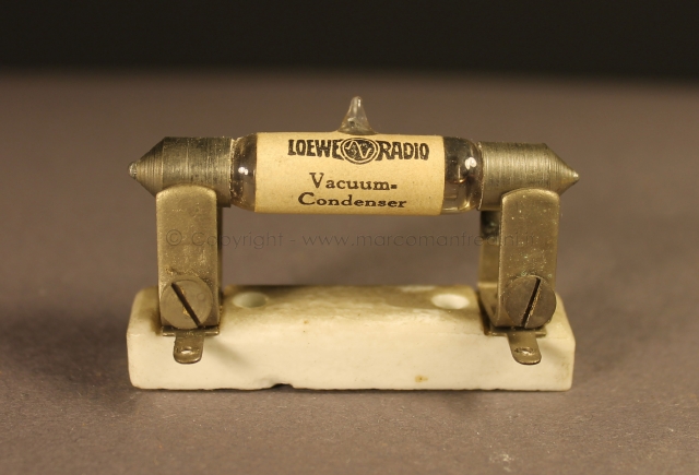 Condensatore sottovuoto mod. VC100 della Loewe anni '20 Componenti
