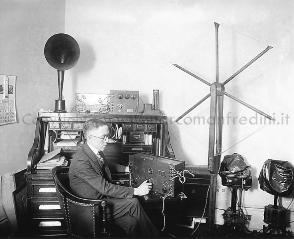 L'angolo di un radioamatore americano Foto storiche L'angolo di un radioamatore americano Foto storiche