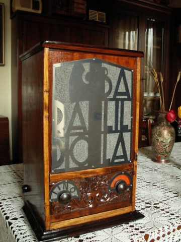 Che roba è?? Radio artigianali Che roba è?? Radio artigianali